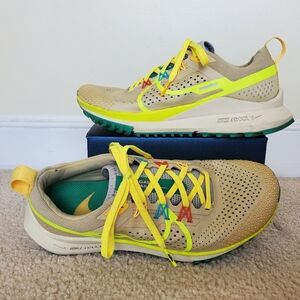 Nike Pegasus Trail 4 Womens 7.5